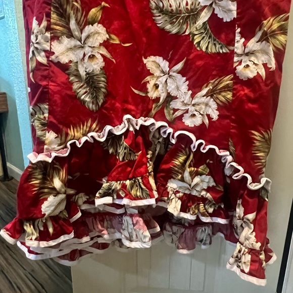 Vibrant Floral Ruffle Blouse - Picture 5 of 12